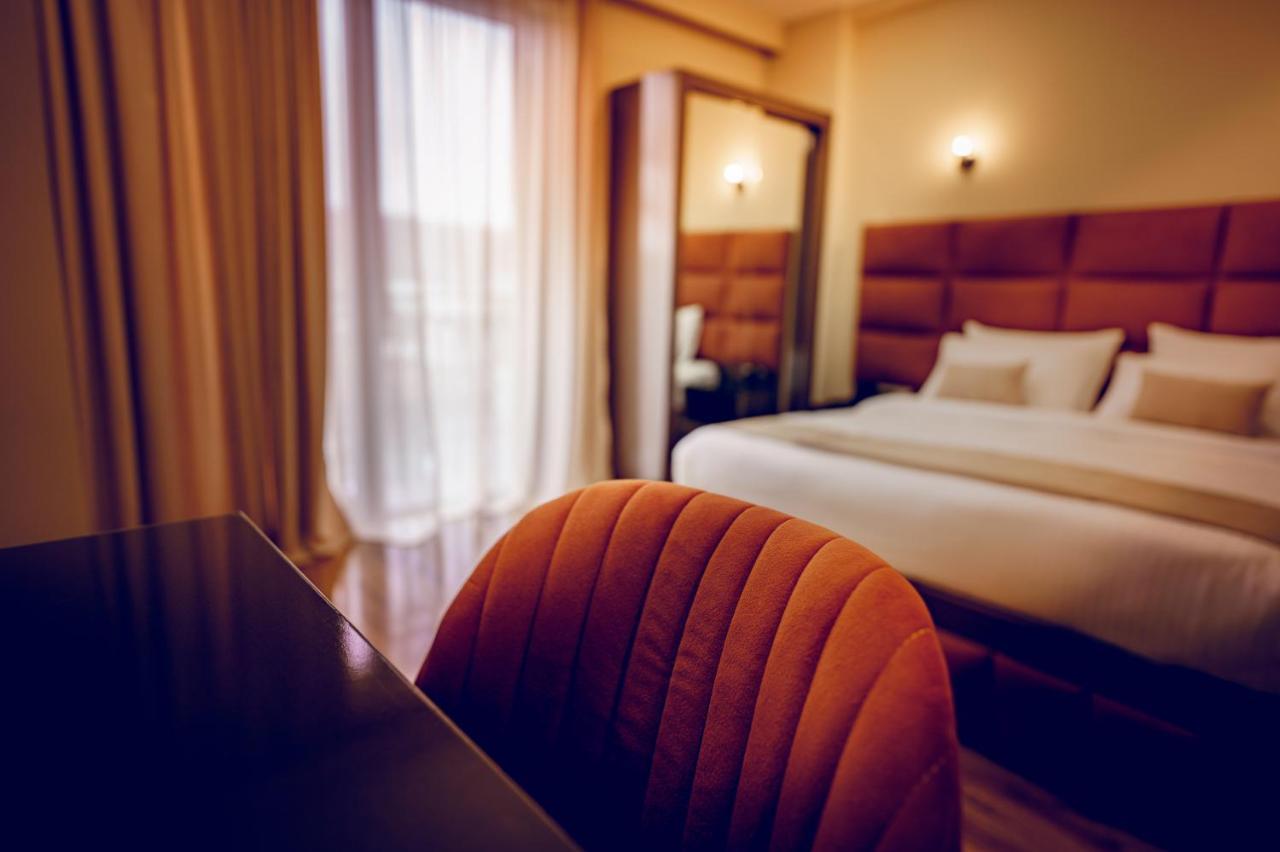 Hotel Residence Plaza Tbilisi ภายนอก รูปภาพ
