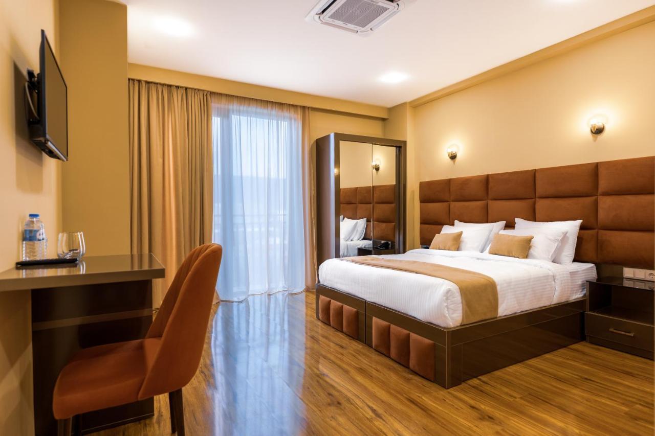 Hotel Residence Plaza Tbilisi ภายนอก รูปภาพ