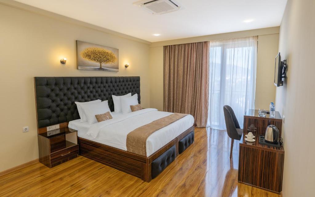 Hotel Residence Plaza Tbilisi ภายนอก รูปภาพ